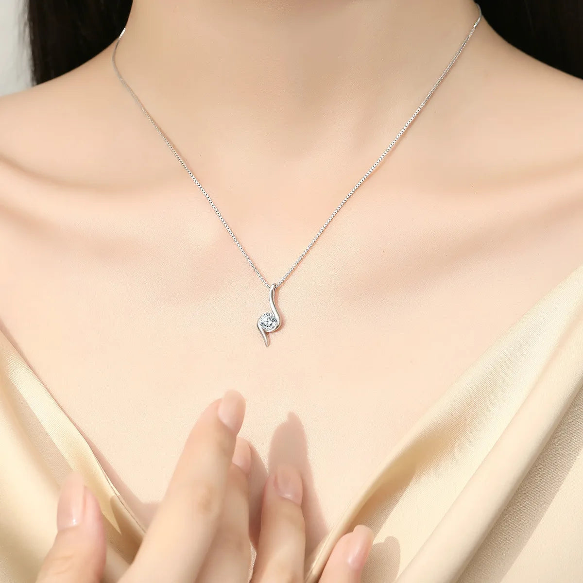 Duoying Fashion Box Chain Necklace Luxury 925 Sterling Silver Moissanite Pendant Necklaces for Woman's Christmas Gift