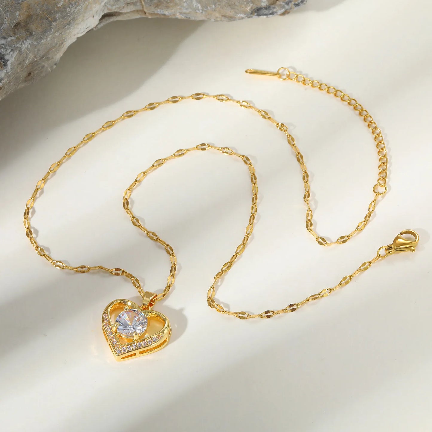 Vnox Dainty Heart Pendent Necklaces