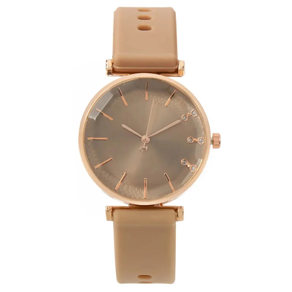 Fashion Simple With Diamonds Ladies Quartz Watches Brown CHINA