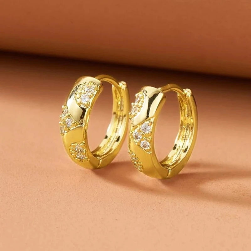 Huitan Unique Design Hoop Earrings Women Hollow Out Irregular Gold Color Earrings Wedding Engagement Party Luxury Trendy Jewelry