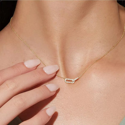 1-piece double-loop geometric collarbone chain necklace - a niche-designed, luxury-minimalist interlocking loop necklace.