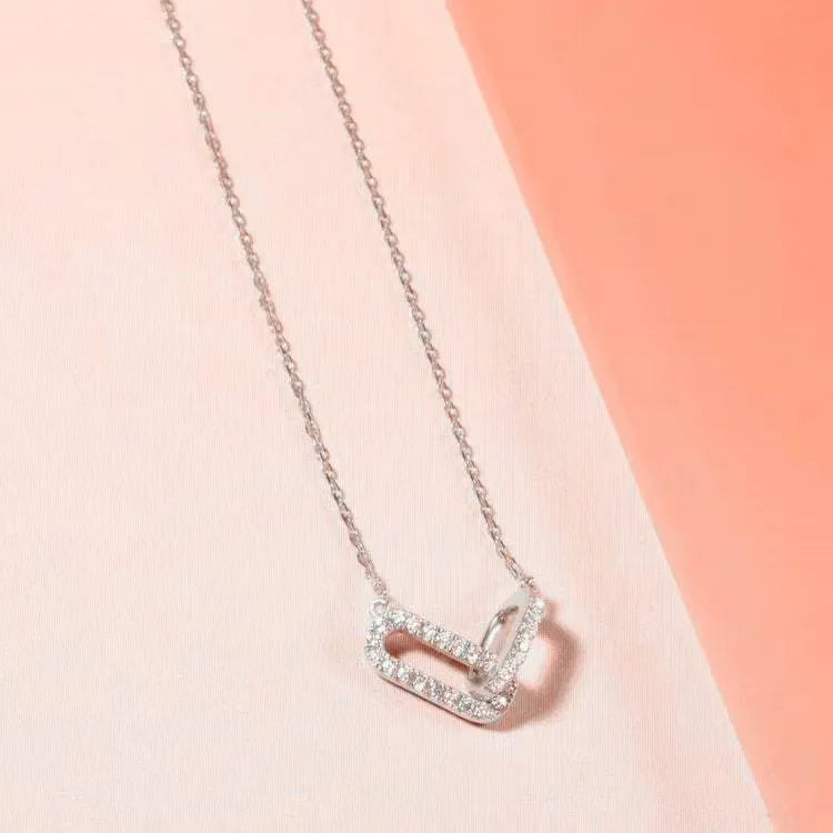 1-piece double-loop geometric collarbone chain necklace - a niche-designed, luxury-minimalist interlocking loop necklace.