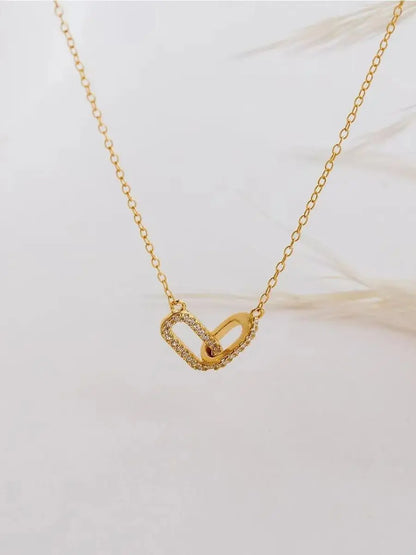 1-piece double-loop geometric collarbone chain necklace - a niche-designed, luxury-minimalist interlocking loop necklace.