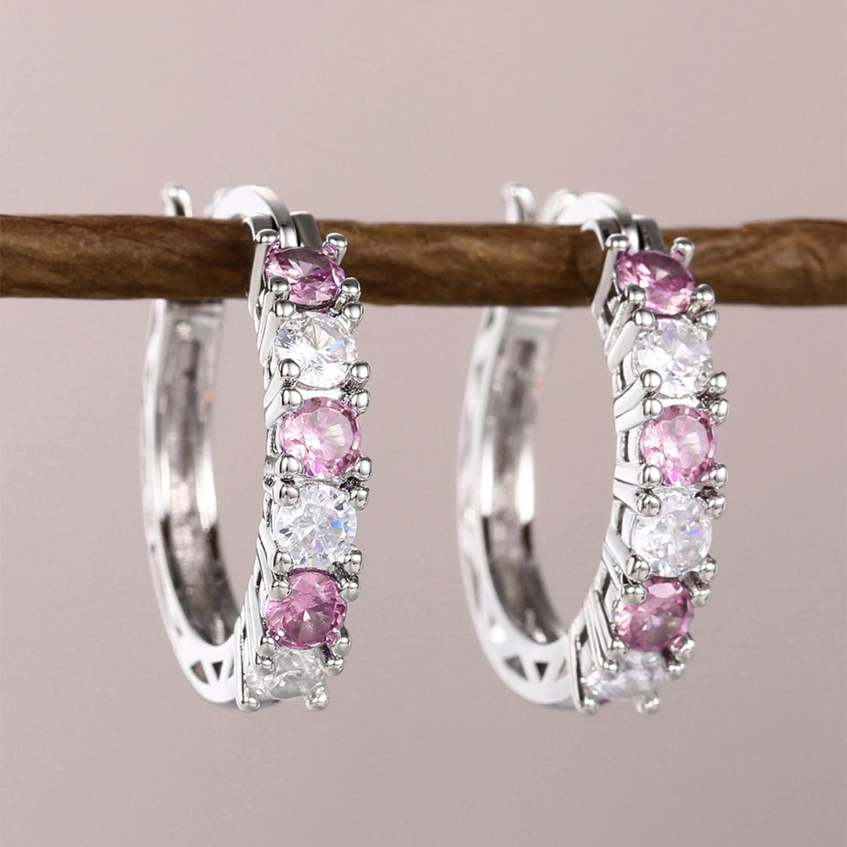 Huitan Unique Design Hoop Earrings Women Hollow Out Irregular Gold Color Earrings Wedding Engagement Party Luxury Trendy Jewelry